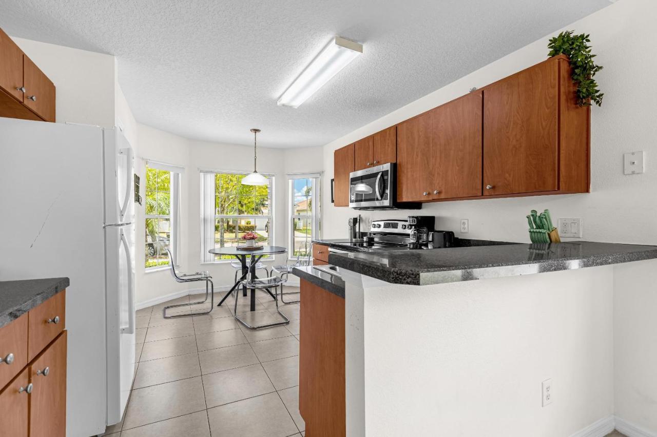 Glamorous House In Area Heatable Private Pool * Kissimmee